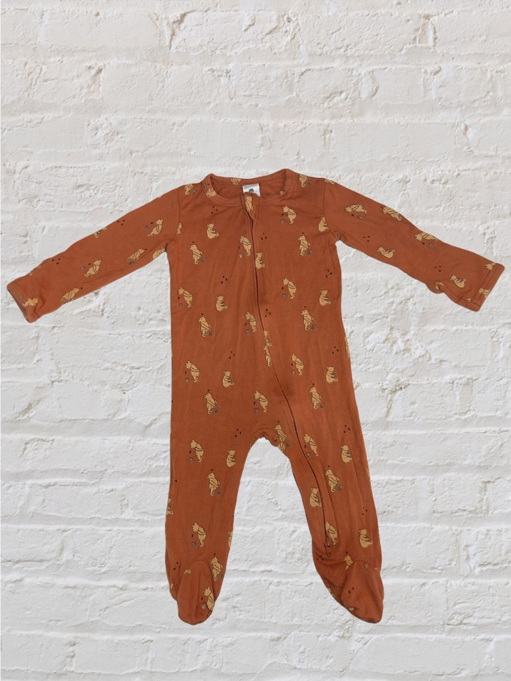 KATE QUINN POOH AND FRIENDS ONESIE SIZE 3-6M